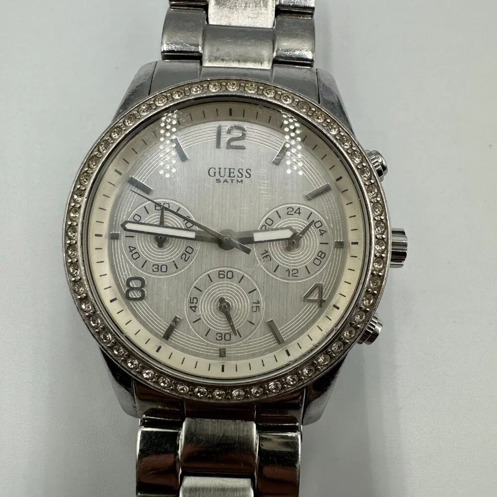 Guess Steel Watch Women Silver Tone Chronograph Crystal Bezel New Battery 7